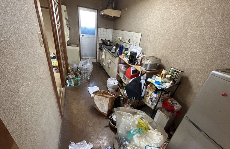 ゴミ屋敷清掃！粗大ゴミも全て処分！即日対応！便利屋スリーピース！